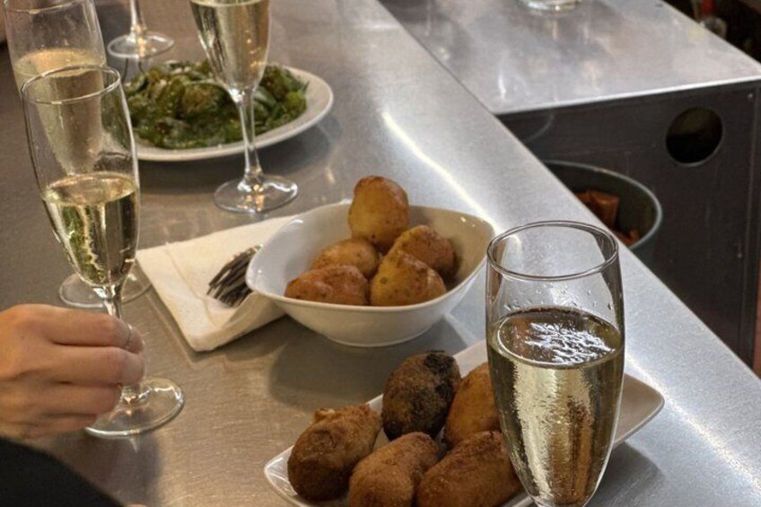 Taste Barcelona with Tapas, Wine and Catalan Traditions 4