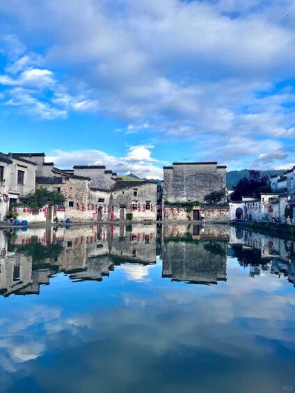 Picture 1 for Activity Anhui: Huizhou Architecture and the Charm of Hongcun Village 3