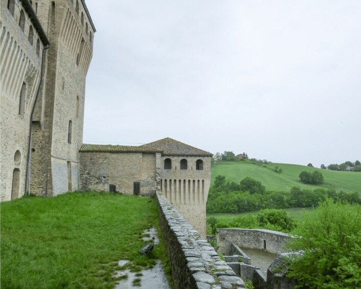 Picture 3 for Activity Torrechiara Castle: History, love nest and legends 4