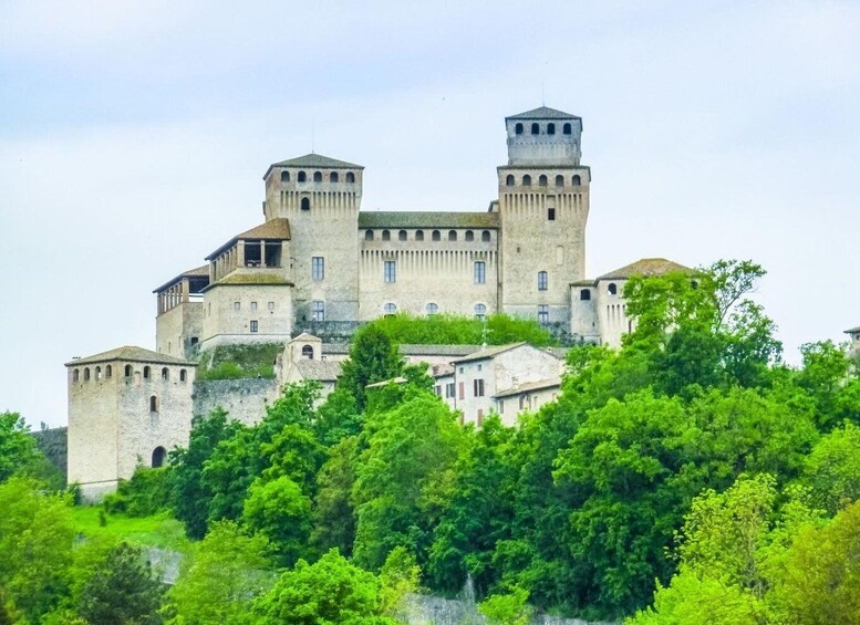 Picture 2 for Activity Torrechiara Castle: History, love nest and legends 5