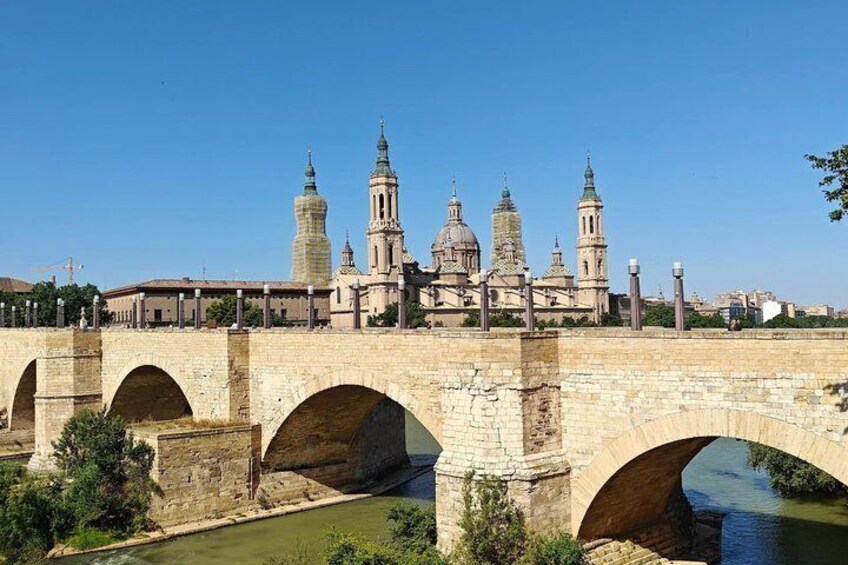 Zaragoza Old Town and El Pilar Self Guided Walking Tour with Quiz 4