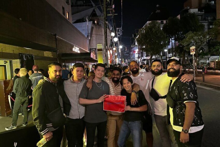Unique Hidden Bar Tour in Dotonbori by Local Guide 3