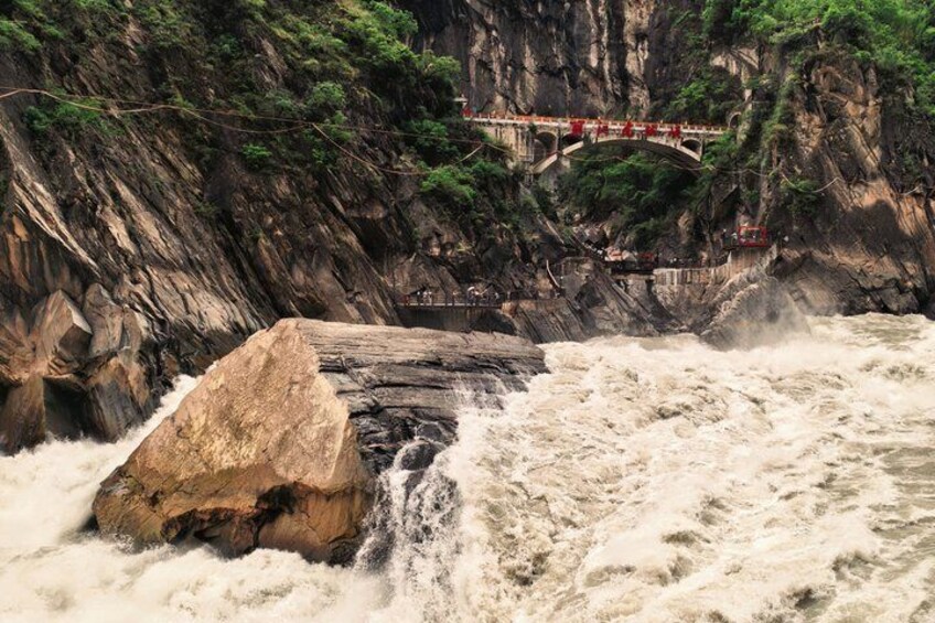 9 Days Private Tour from Kunming to Shangri La with Breakfast 3
