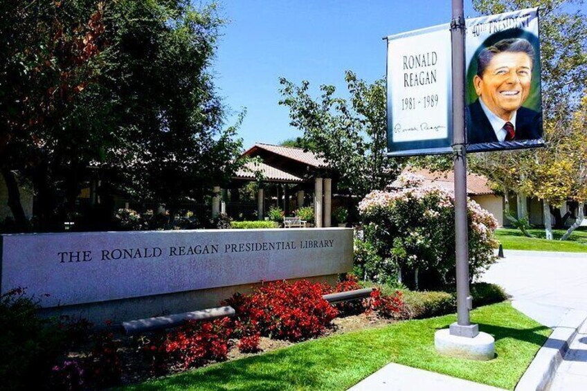 Ronald Reagan Presidential Library Tour with Hotel Pickup 1