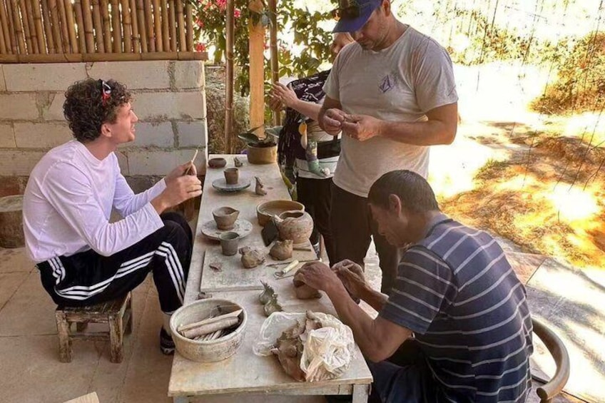 Dali Bai ethnic Pottery and cooking class at Lost village 5