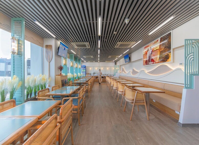 Picture 1 for Activity TBB TuyHoa Dong Tac Airport SH Premium Lounge Access 2