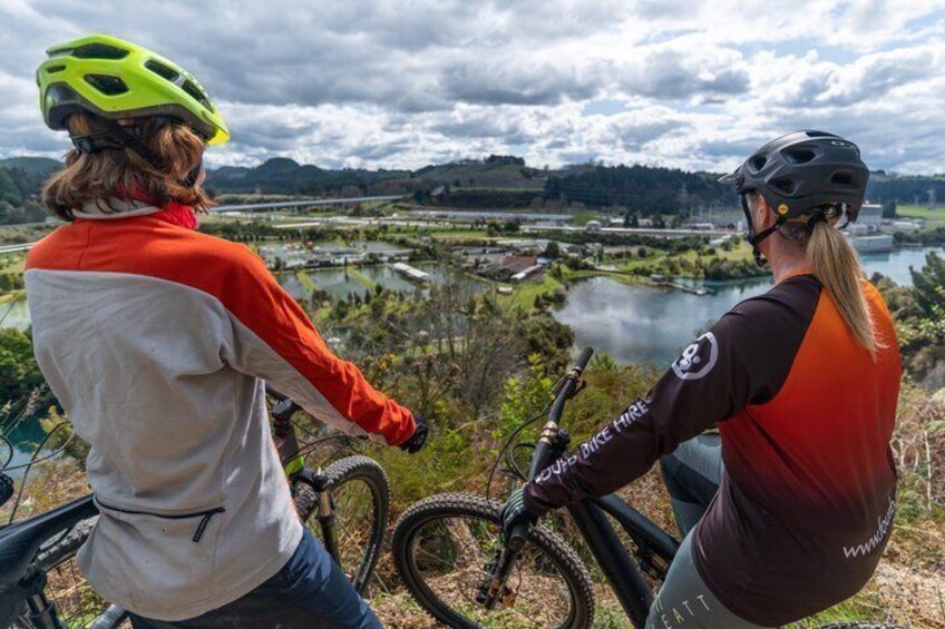 Guided Geothermal E-Bike Tour on the Huka River Trail 3