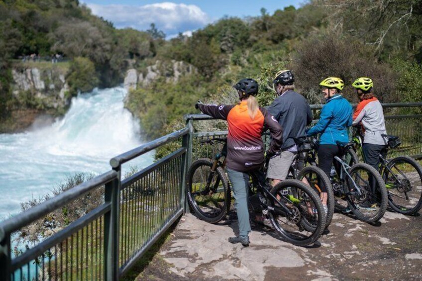 Guided Geothermal E-Bike Tour on the Huka River Trail 5