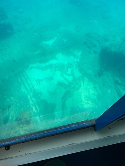 Picture 3 for Activity Sunken City of Baia: Tour on the Cymba boat (underwater vision) 3