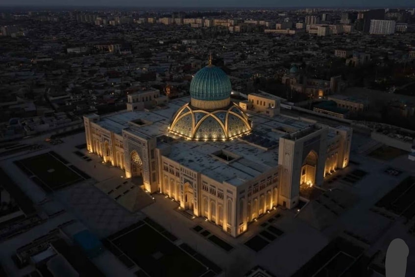 Walking tour Tashkent: Khasti Imam complex, Metro, Bazaar 1