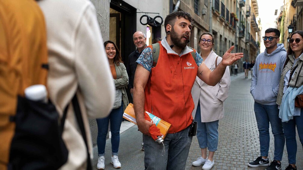 Free walking Tour Historical Bilbao with local guides 1
