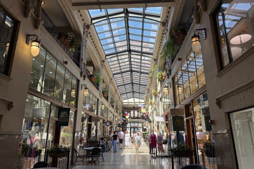 Asheville: Downtown Food Tour with 6 Tastings & Ham Biscuit 4
