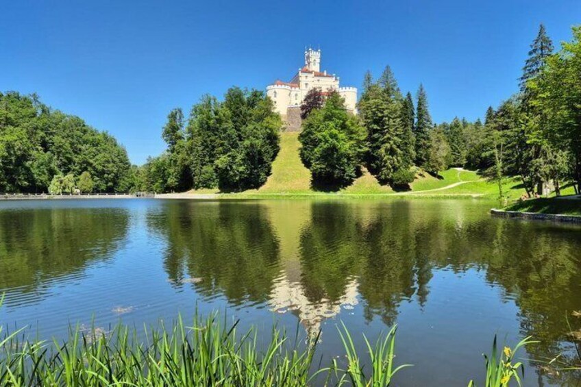 Trakošćan Castle Private Day Trip from Zagreb - Premium SUV 1