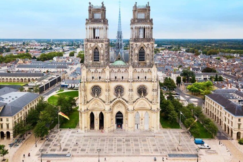 Hello Orléans Private 2 Hour Intro City Walk with Local Guide 1