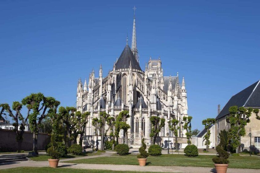 Hello Orléans Private 2 Hour Intro City Walk with Local Guide 4