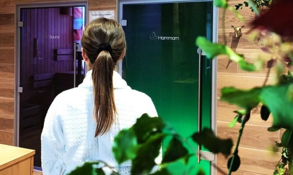 Picture 2 for Activity Annecy: Romantic Experience in a Private Spa 3