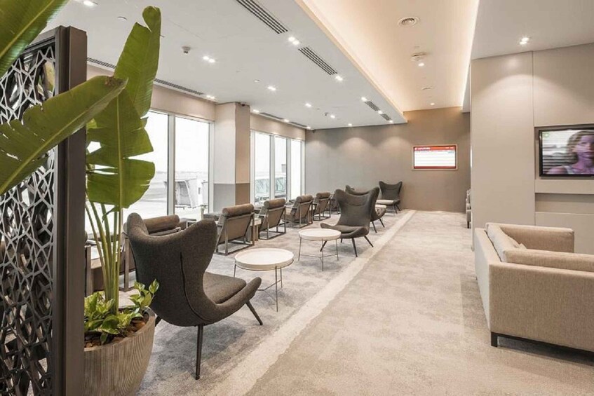 Picture 5 for Activity SHJ Sharjah Airport Lounge Access 4