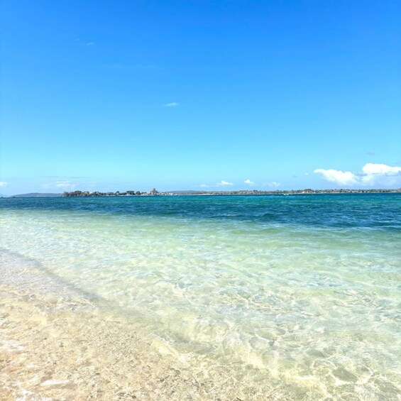 Picture 6 for Activity Lombok: Pink Beach & Gili Petelu Snorkeling Day Trip 3