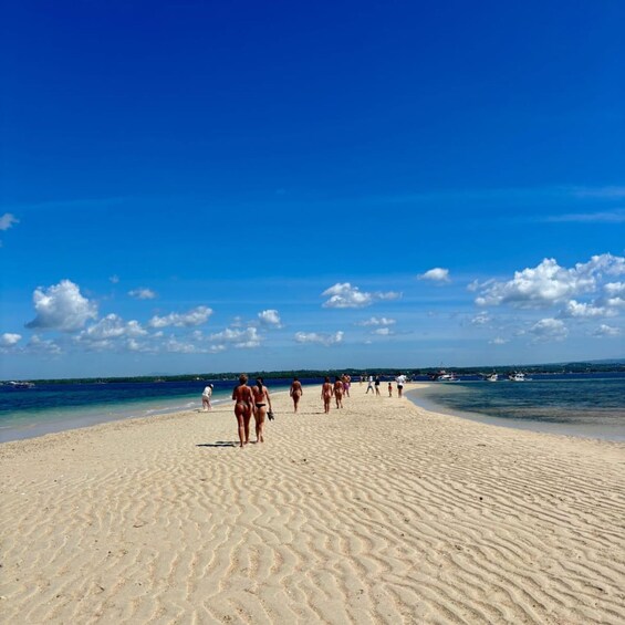 Picture 4 for Activity Lombok: Pink Beach & Gili Petelu Snorkeling Day Trip 5