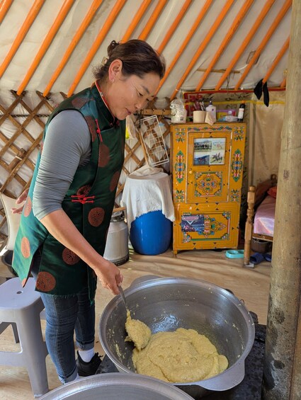 Picture 3 for Activity 4-Day Authentic Nomadic Family Homestay near the Mini Gobi 2
