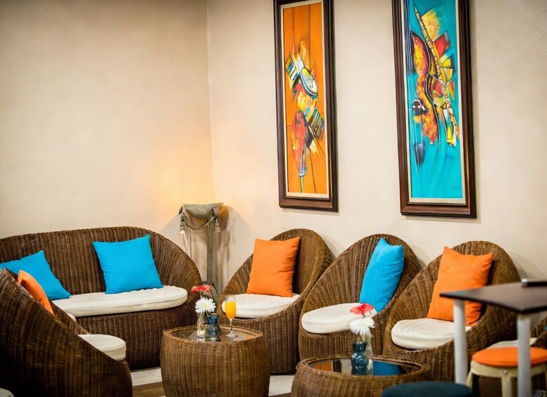 Picture 1 for Activity AZS Samana El Catey INTL Airport Sala Jade Lounge Access 2