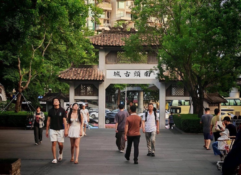Shenzhen: Nantou Ancient Town Private Cultural Walking Tour 1