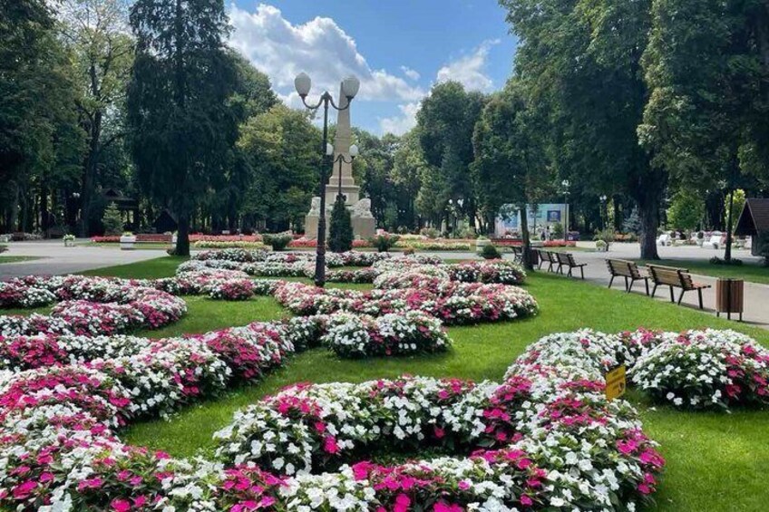 Private Guided Day Tour to Iasi from Chisinau 5