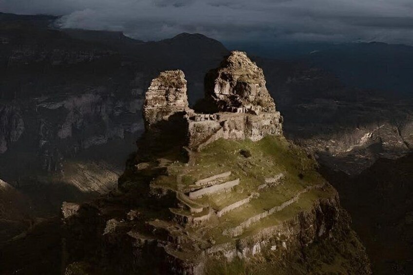 Full Day Waqrapukara Tour to Horn Shaped Fortress in Cusco 1