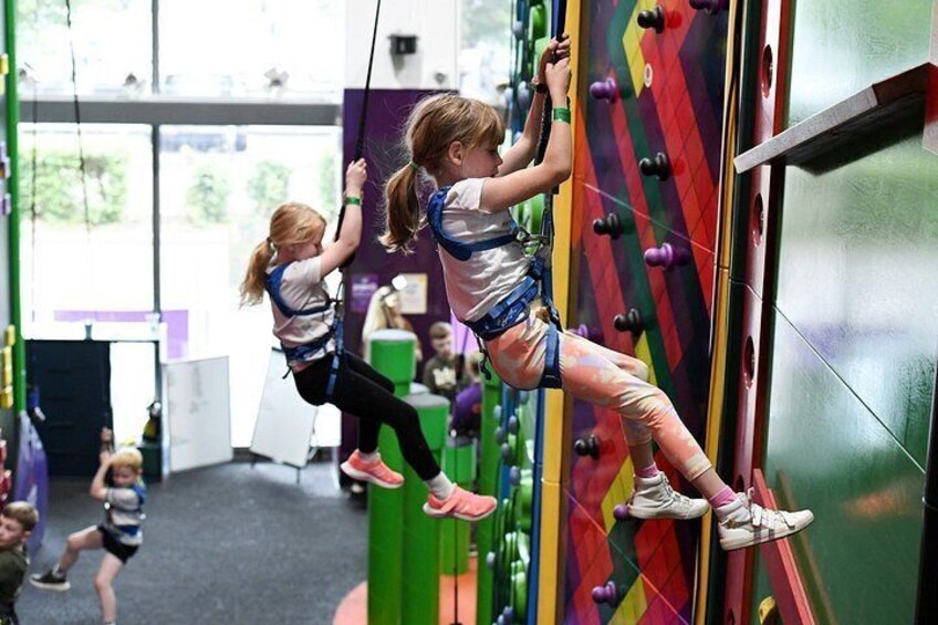Weekend and Holiday Climb - Climb Quest Milton Keynes 4