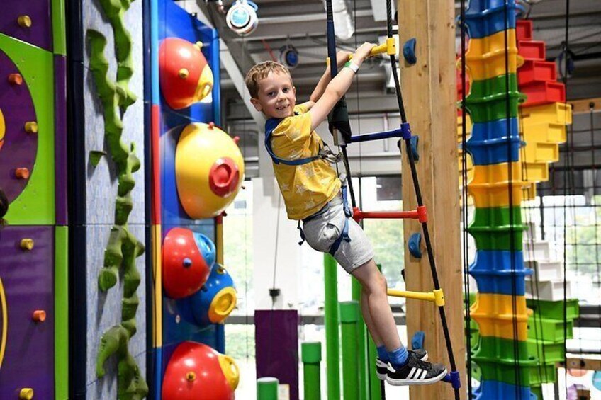 Weekend and Holiday Climb - Climb Quest Milton Keynes 1