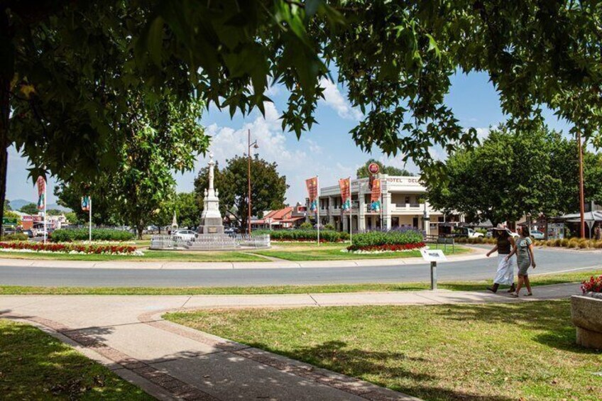 Ned Kelly Beechworth and Glenrowan Private Tour 3