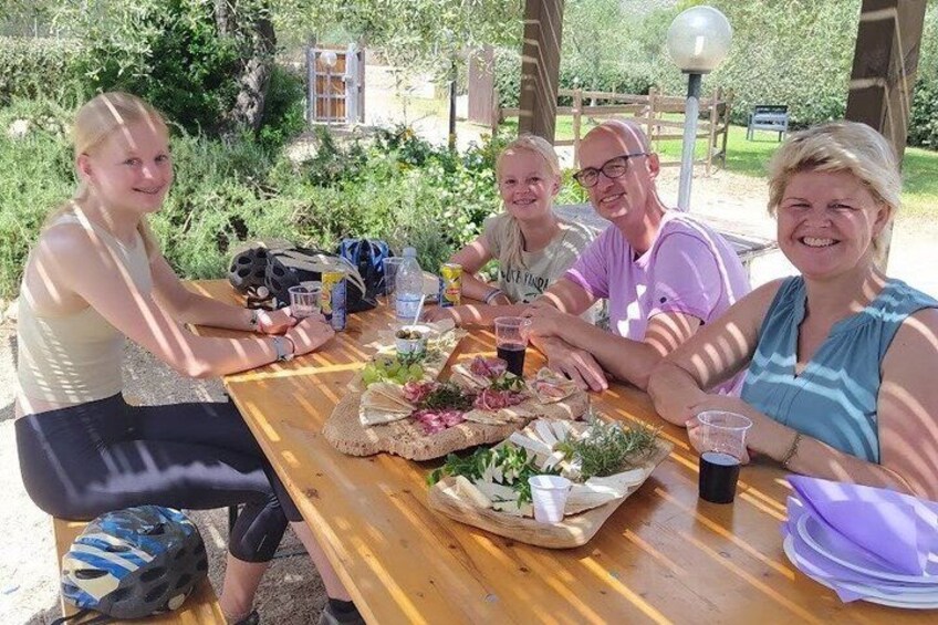 Aperitif among the olive trees 3