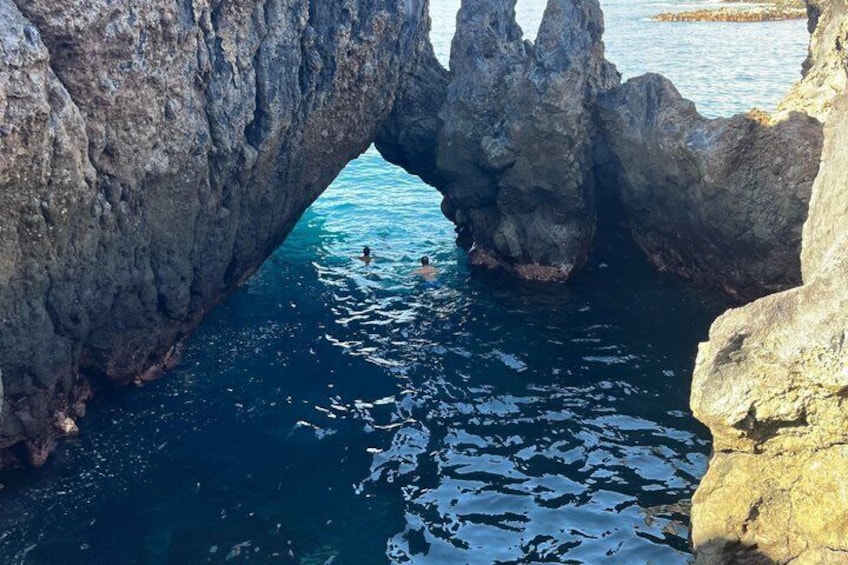 Tour to Masca and Los Gigantes with Natural Pools and Picnic 1