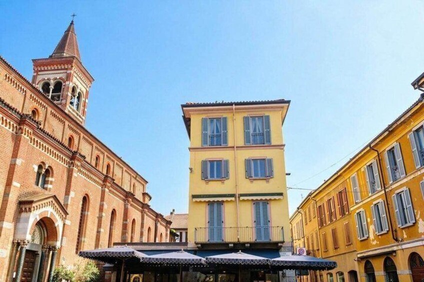 Private 2 Hours Intro City Walk with Local Guide in Monza 2
