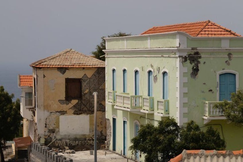 Discover the Sobrados of São Filipe 4