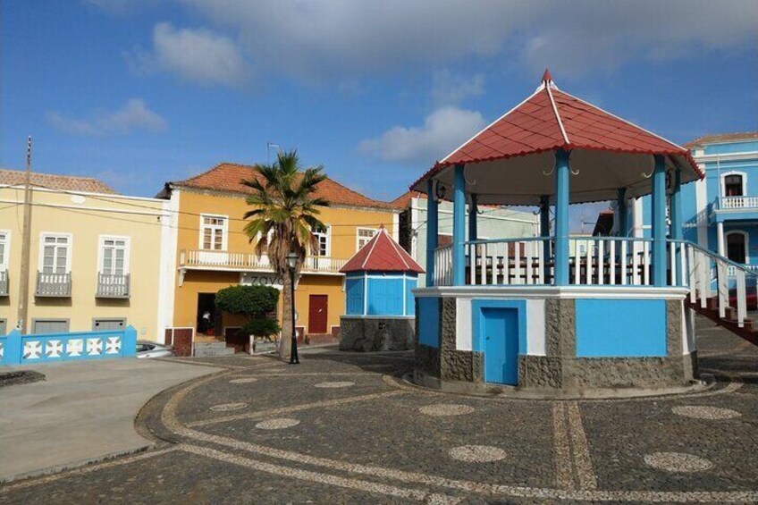 Discover the Sobrados of São Filipe 1