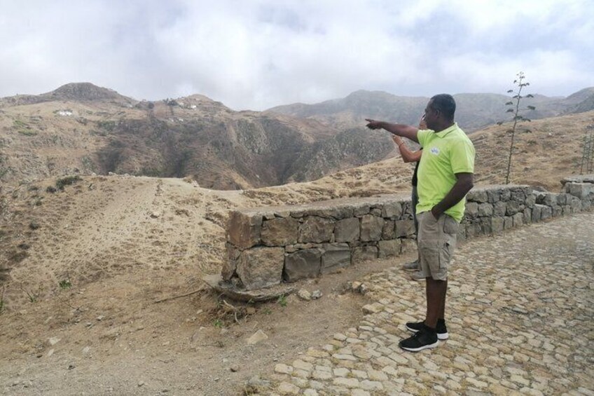 Tour of the island of Brava by van 3