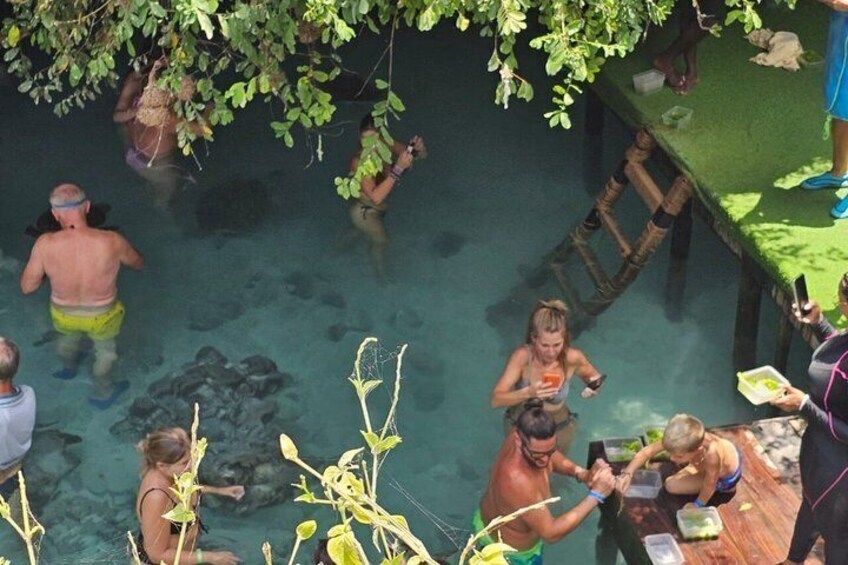 Salaam Cave Mtende Beach and The Rock Restaurant 2