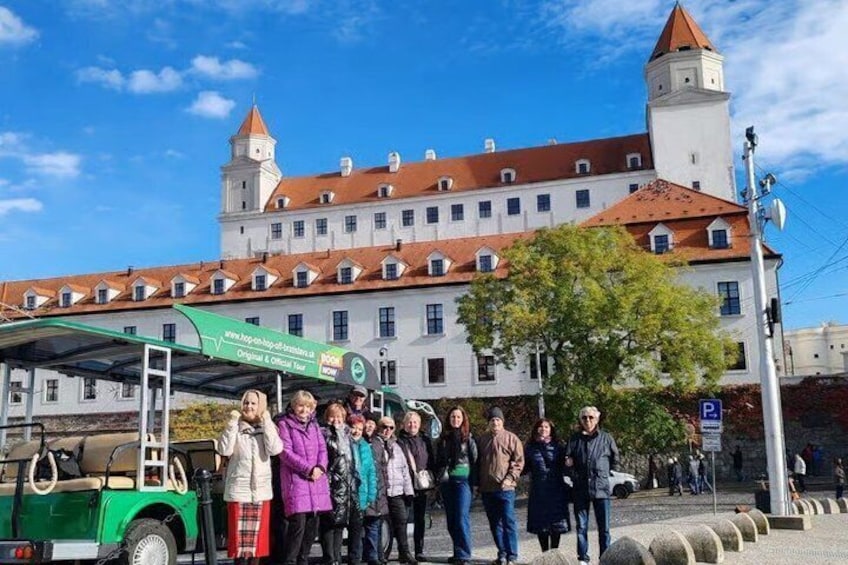 E bus Sightseeing Tour Bratislava 1