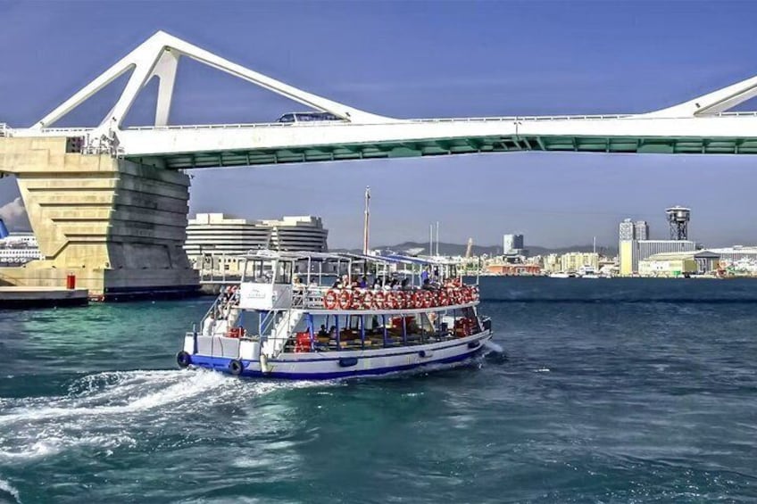 Barcelona Las Golondrinas Sightseeing Cruise 5
