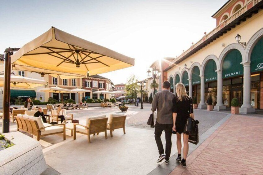 Discount Card and Shopping to Casa Via della Torre 2