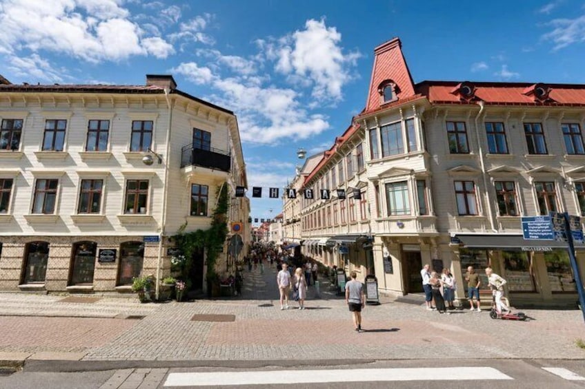 Gothenburg Self Guided Walking Tour Avenyn to Haga Audio Quiz 2