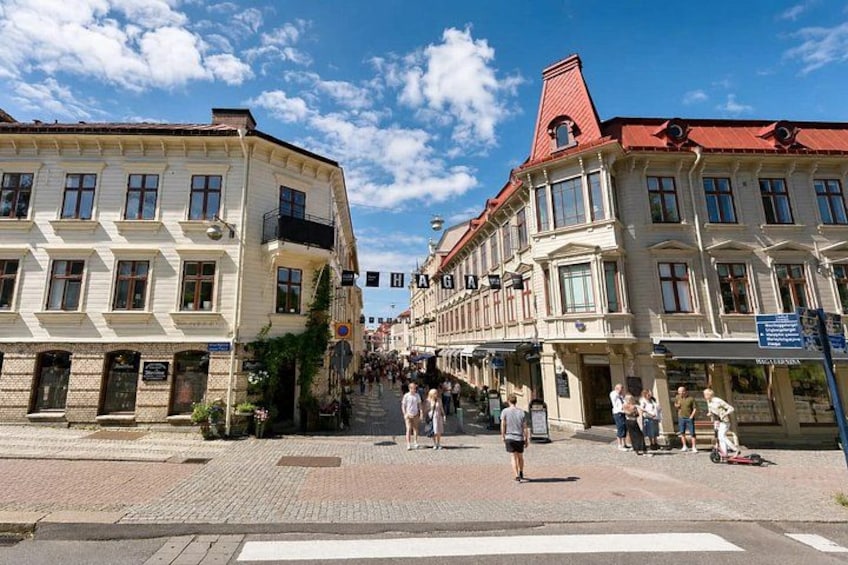 Gothenburg Self Guided Walking Tour Avenyn to Haga Audio Quiz 2