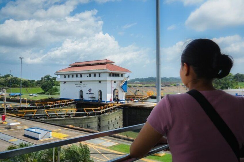 Exclusive Panama Canal Tour with Civil Engineer 2