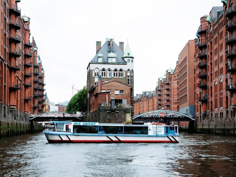 Iris Abicht ship in Hamburg