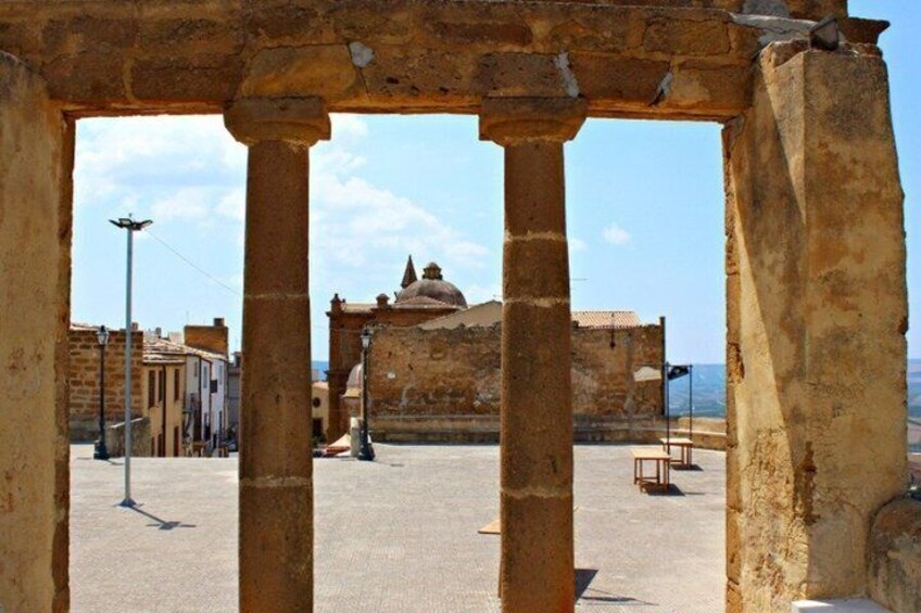 Sambuca di Sicilia and Winery Experience Walking Tour 1