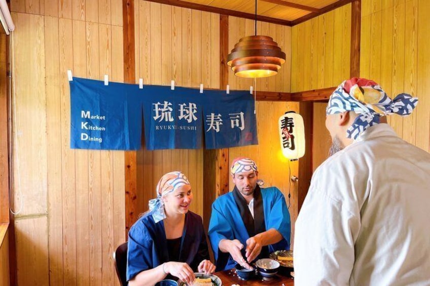 Okinawa Sushi Making Experience in a Traditional House in Nakijin 5