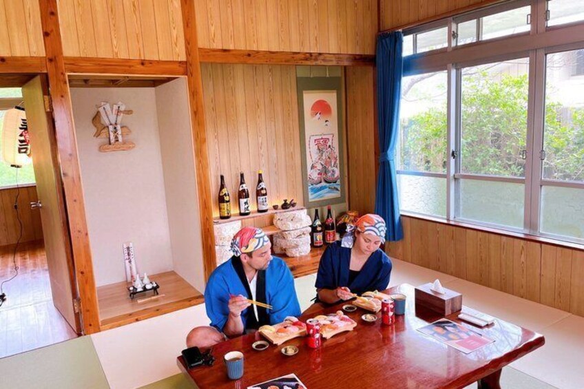 Okinawa Sushi Making Experience in a Traditional House in Nakijin 2