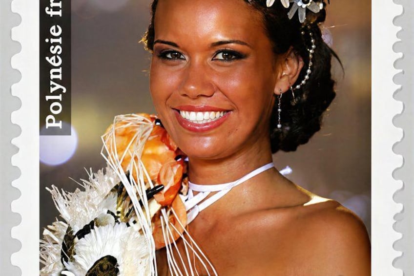 A person holding a bouquet of flowers. 1