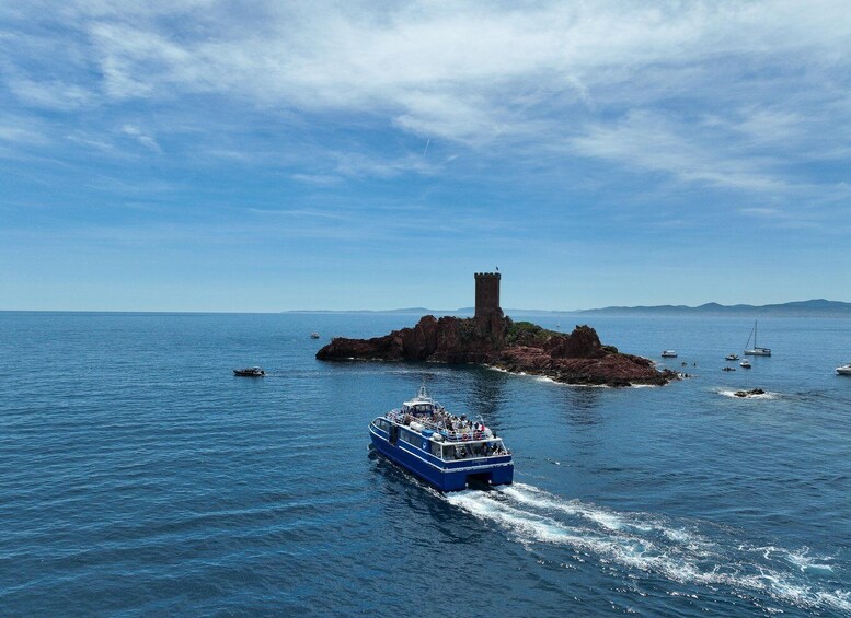 Saint-Raphaël: Coastal cruise tour to the Calanques de l'Esterel 1